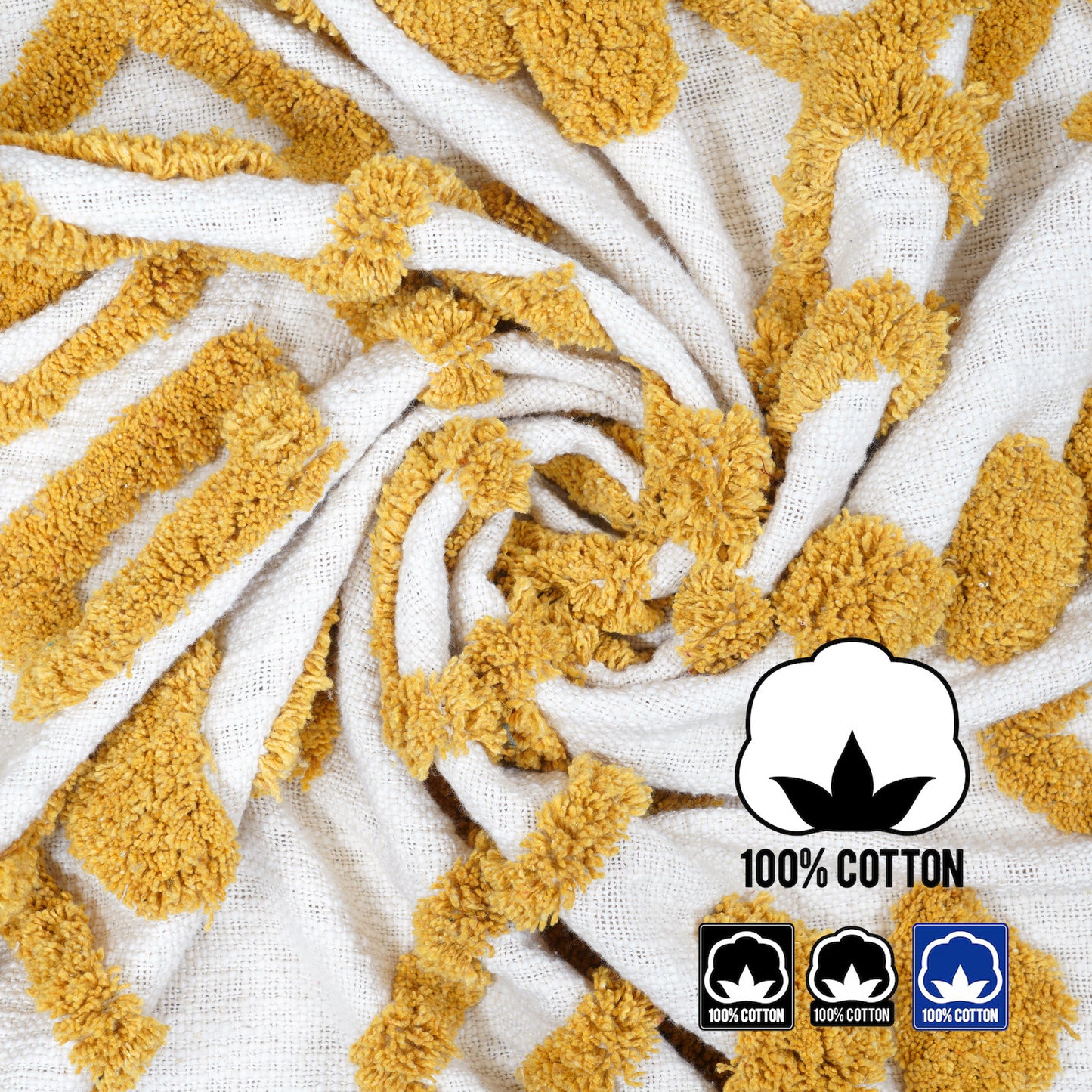 EMOLICA “Cozy, stylish, and hand-tufted – the perfect cotton throw for every season.”