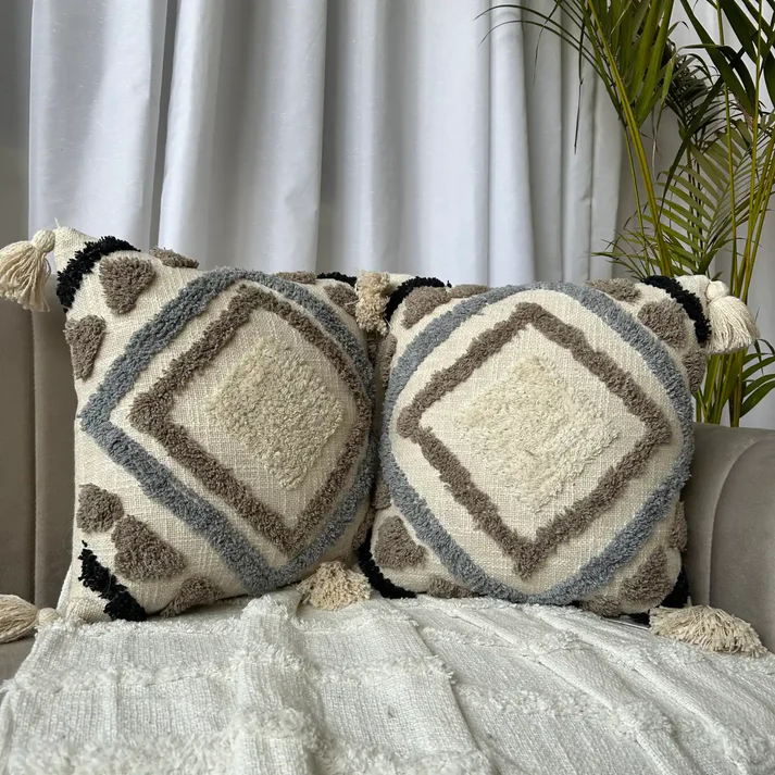 Boho Tufted Geometric Cushion Cover with Tassels – Handwoven Cotton Throw Pillow for Sofa & Living Room Décor